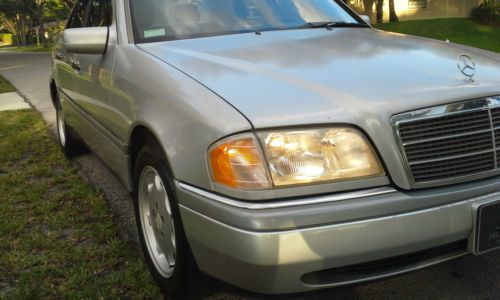 !!!!!1996 mercedes benz c220 super gas saver!!!!!!!