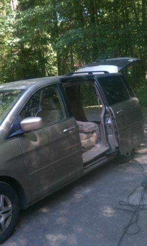 2005 honda  odyssey ex minivan, van, great condition, some dings, dents