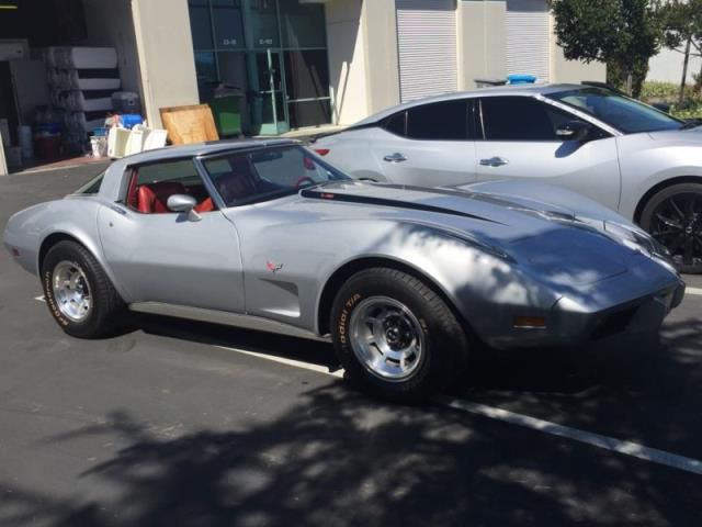 Chevrolet: corvette rare l-82 m-22 4 speed