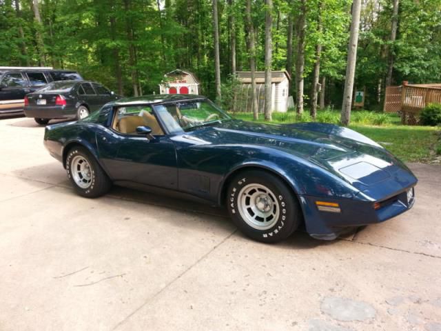 Chevrolet: corvette base coupe 2-door