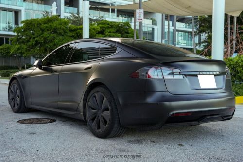 2022 tesla model s plaid