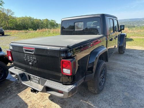 2024 jeep gladiator sport