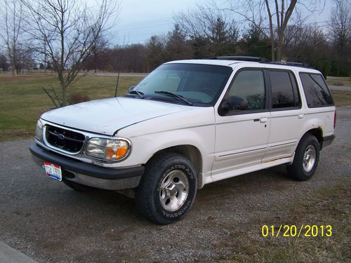 1998 ford explorer xlt sport utility 4-door 4.0l