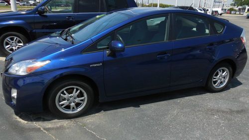 2010 toyota prius base hatchback 4-door 1.8l