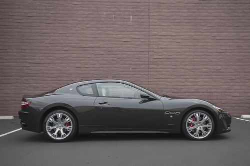 2013 maserati granturismo sport