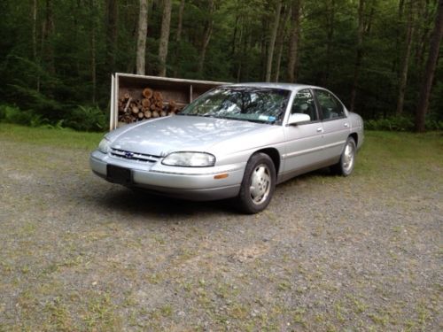 1995 chevrolet lumina ls /  (4 door! monte-carlo!) 30 mpg!!!