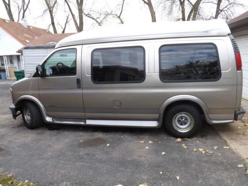 2001 chevrolet express 1500 high top custom van 3-door 4.3l