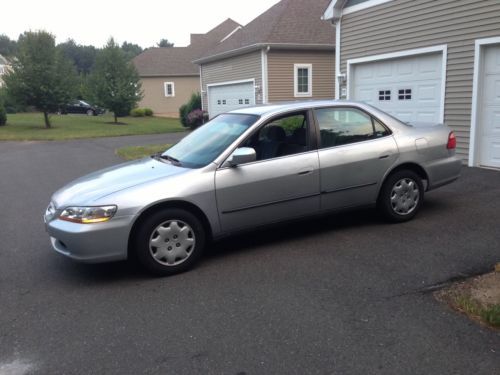 2000 honda accord - silver - 4 dr sedan