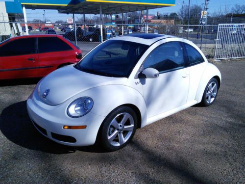 2008 volkswagen beetle se hatchback 2-door 2.5l