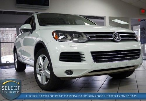 1 owner touareg v6 luxury pano roof nav rear camera white over saddle pristine!!