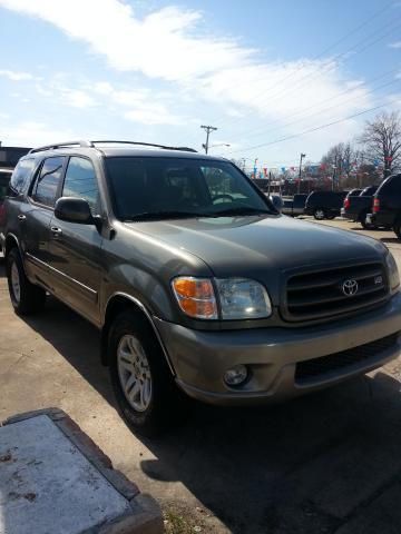 2003 toyota sequoia sr5