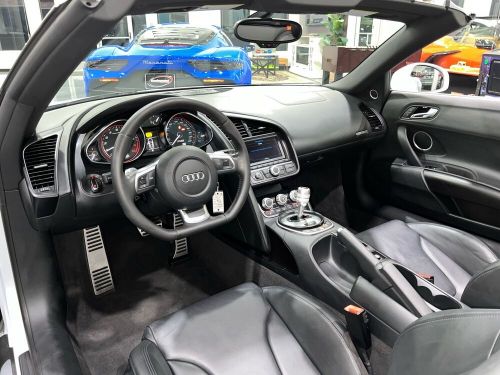 2011 audi r8 5.2l v10 spyder $174k msrp