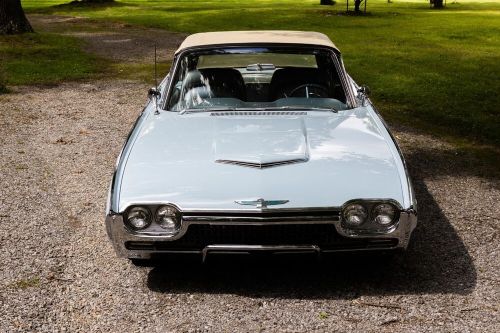 1962 ford thunderbird