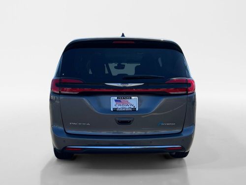 2022 chrysler pacifica hybrid touring l