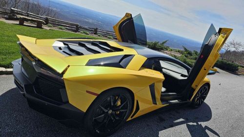 2015 lamborghini aventador