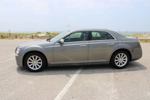 2012 chrysler 300 series limited 4dr sedan