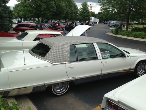 1994 cadillac fleetwood brougham sedan 4-door 5.7l