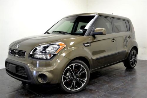 2013 kia soul custom wheels art one of a kind power we finance free shipping