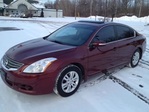 2011 nissan altima sl, loaded, leather, alloy wheels, only 23,085 miles, nice!!!