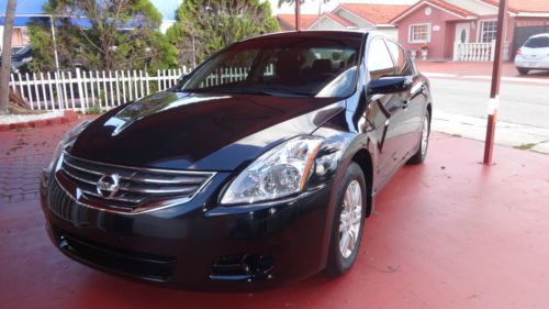 2012 nissan altima s sedan 4-door 2.5l, rebuilt title, 16,000k miles