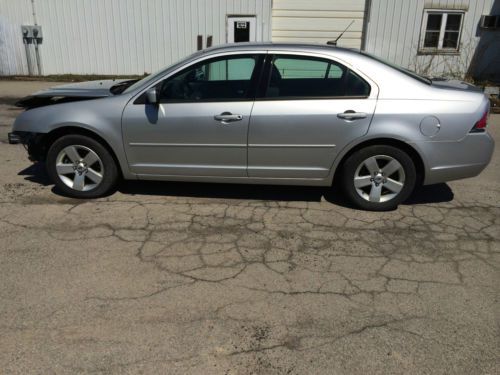 2009 ford fusion se  3.0l, auto, 52k miles, salvage, damaged, rebuildable