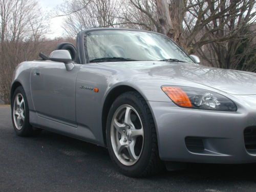 2001 honda s2000 base convertible 2-door 2.0l