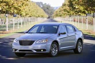 2011 chrysler 200 touring