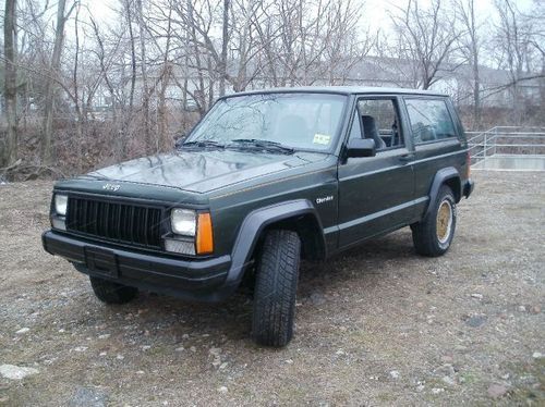 1996 jeep cherokee 4x4 4.0 high output cheap commuter truck suv 2 door rare