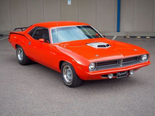 1970 plymouth barracuda 518 stroker v8 with six-pack fuel injection