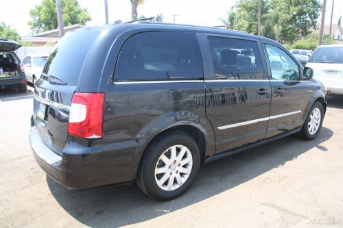 2013 chrysler town &amp; country touring