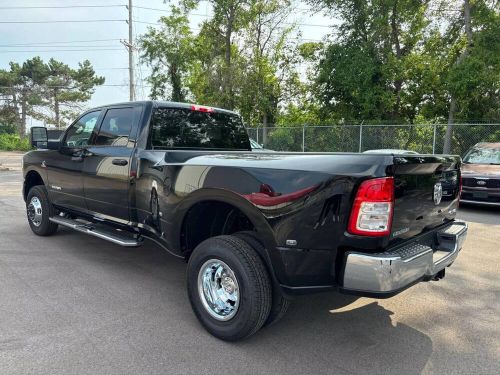 2024 ram 3500 big horn pickup 4d 8 ft