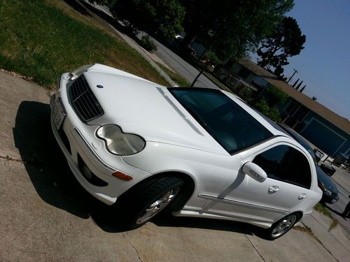 2003 mercedes-benz c32amg 4 door sedan