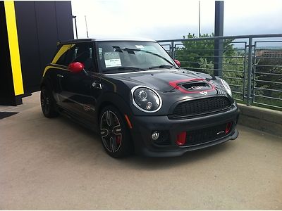 Special edition 2013 mini cooper hardtop john cooper works gp brand new