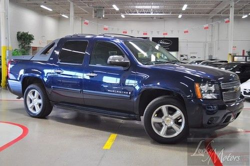 2008 chevrolet avalanche ltz 4wd, one owner, flexfuel, navi, backup cam, sat