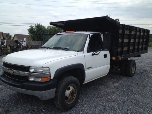 2002 chevrolet 3500hd 2wd dump truck!