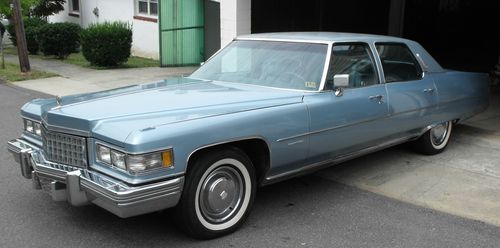 1976 cadillac fleetwood brougham sedan 4-door 8.2l