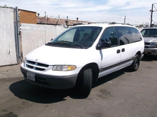 1998 dodge caravan, no reserve