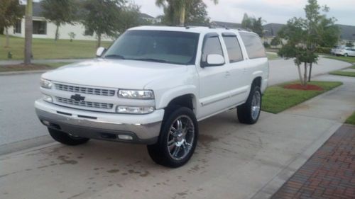 2003 chevrolet suburban 2500 lt sport utility 4-door 6.0l