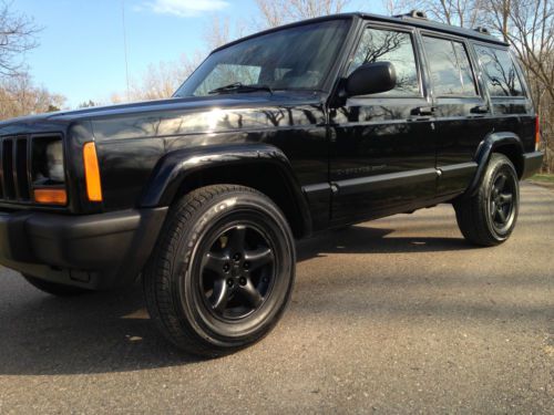 2001 jeep cherokee sport, 4x4, 4.0l,only 93,000 miles!! leather seats! sharp!!