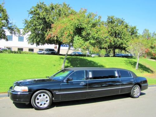 2007 lincoln town car executive sedan 4-door 6 passenger limousine 4.6l