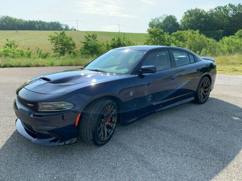 2016 dodge charger srt hellcat