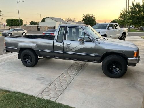 1988 toyota pickup xtracab rn70 dlx