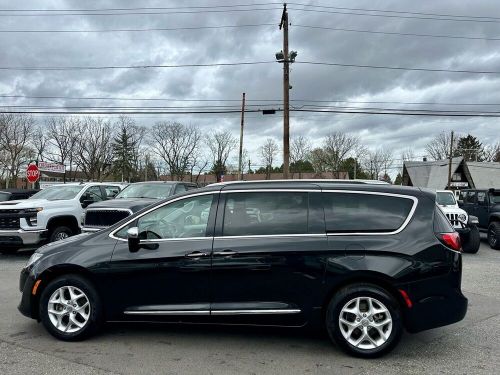 2020 chrysler pacifica limited 4dr mini van