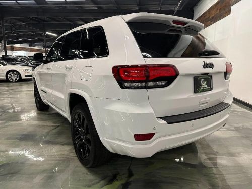 2020 jeep grand cherokee laredo