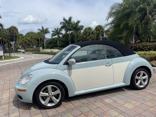 2010 new beetle convertible se