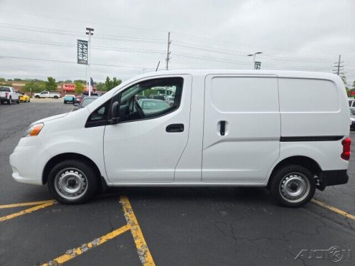 2018 nissan nv sv