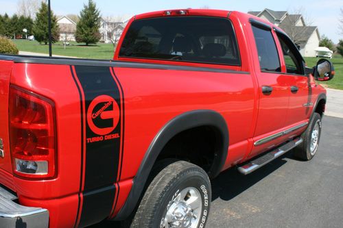 2005 dodge ram 2500 5.9 cummins laramie only 64k miles!!!