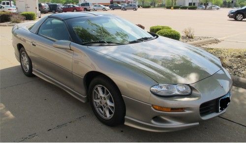 Sell used SHOWROOM CONDITION 2001 CHEVEROLET CAMARO T TOP 3.8L V6 ONLY ...