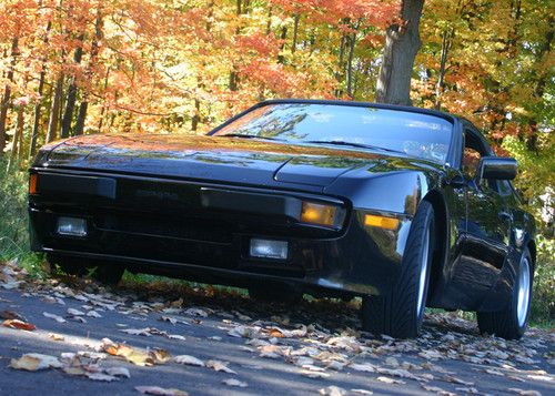 1985 porsche 944 2-door coupe 2.5l