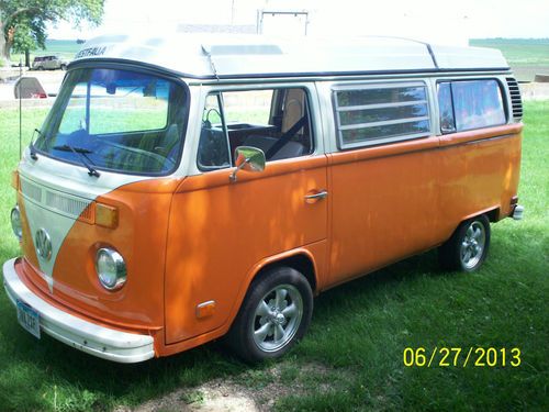 1973 vw transporter bus converted to a westfalia